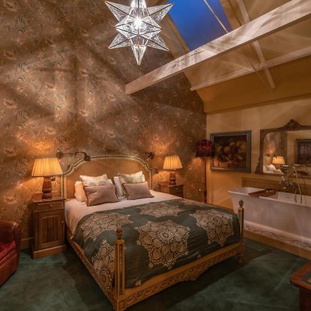 Albero Bedrooms Bedford Exteriör bild